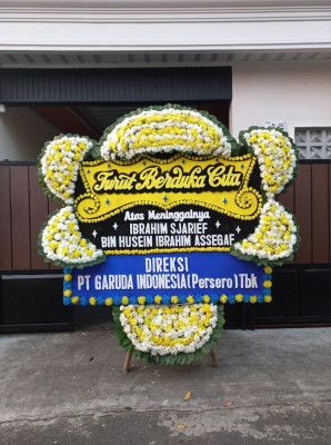 Papan Bunga Duka di Pasar Sungai Penuh