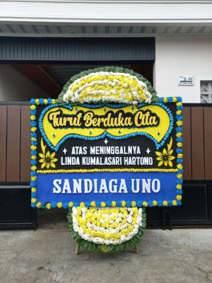 Papan Bunga Duka di Pasar Sungai Penuh